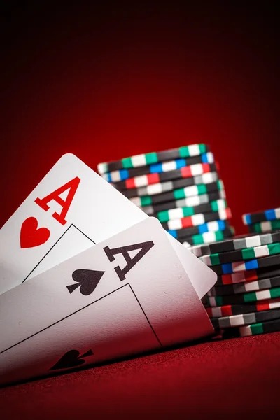 7evenluck platform interface showing live-dealer tables and sportsbook markets