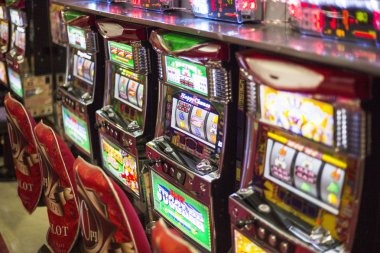 Payment methods on 7evenluck include mobile banking, local payment, online payment, and e-wallet 7evenluck mobile app showing payment method selection screen with DANA, OVO, GoPay, ShopeePay options